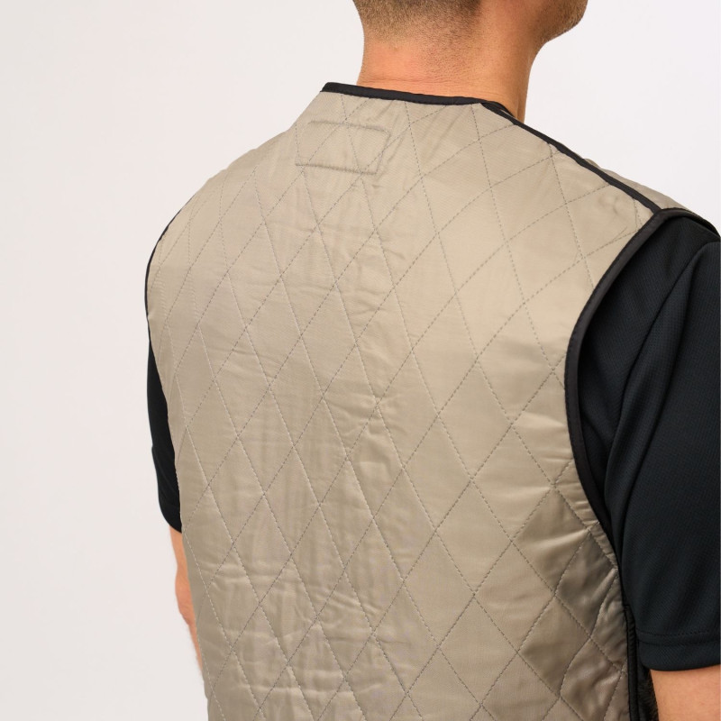 veste-rafraichissante-grise-homme-dos-cote