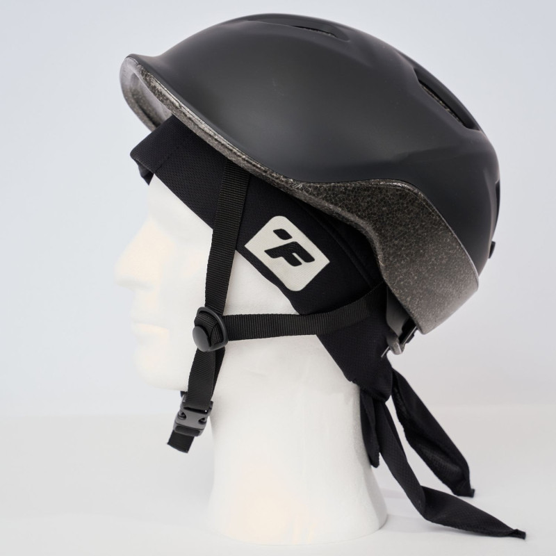 Bandana-refrigerant-noir-avec-casque-velo