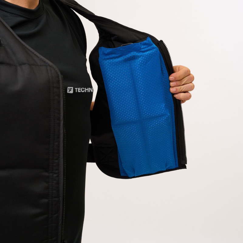 veste-refrigeree-changement-de-phase-noire-non-portee-vue-inserts