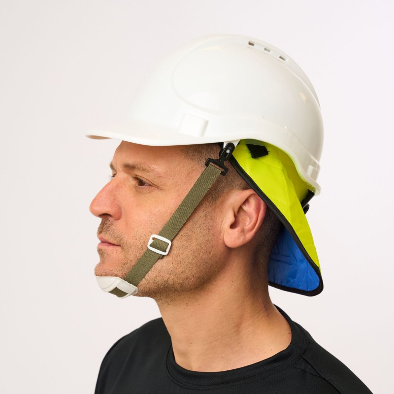 protege-nuque-refroidissant-homme-profil