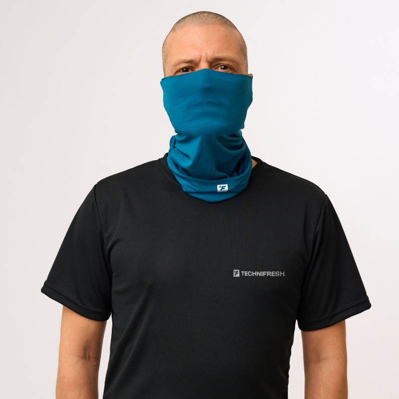 cache-cou-rafraichissant-homme-remonte-sur-nez