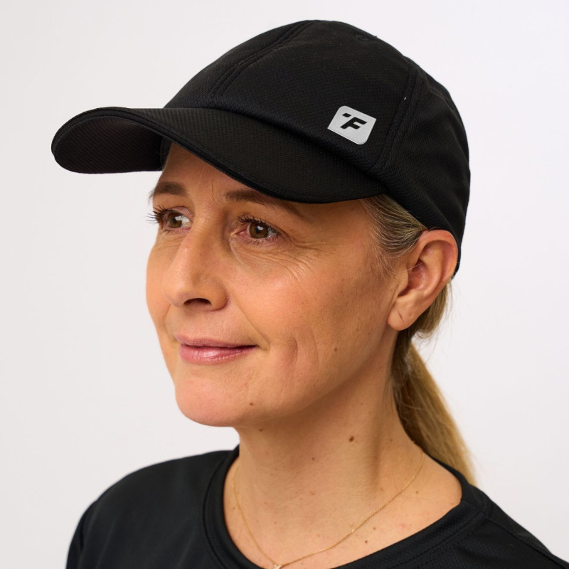 casquette-refrigeree-noire-femme-face