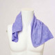 serviette-rafraichissante-vue-seule-zoom-mauve
