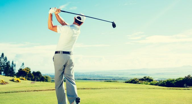 Golf en pleine chaleur : vestes et casquettes rafraîchissantes anti UV