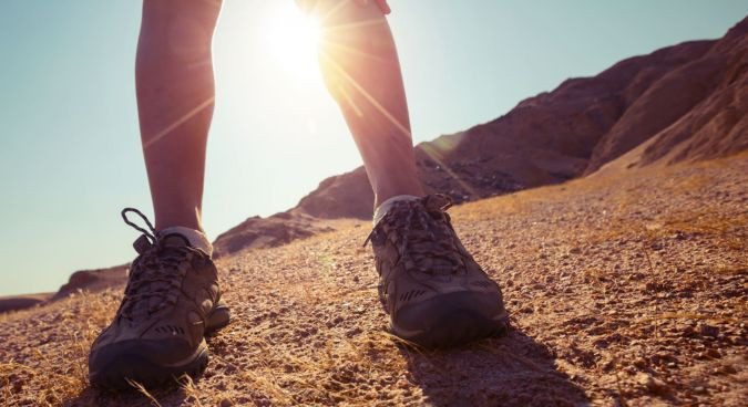 Vêtements frais pour loisir au soleil et tourisme dans les pays chauds